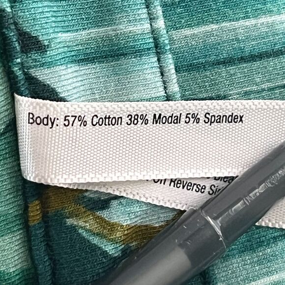 Soma Embraceable Pajamas Large Christmas Ornaments Holiday Winter Green Gold - Picture 9 of 15